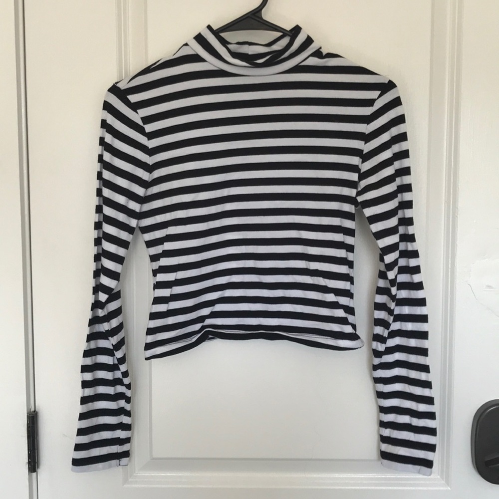 Ambiance M Stripped crop top
